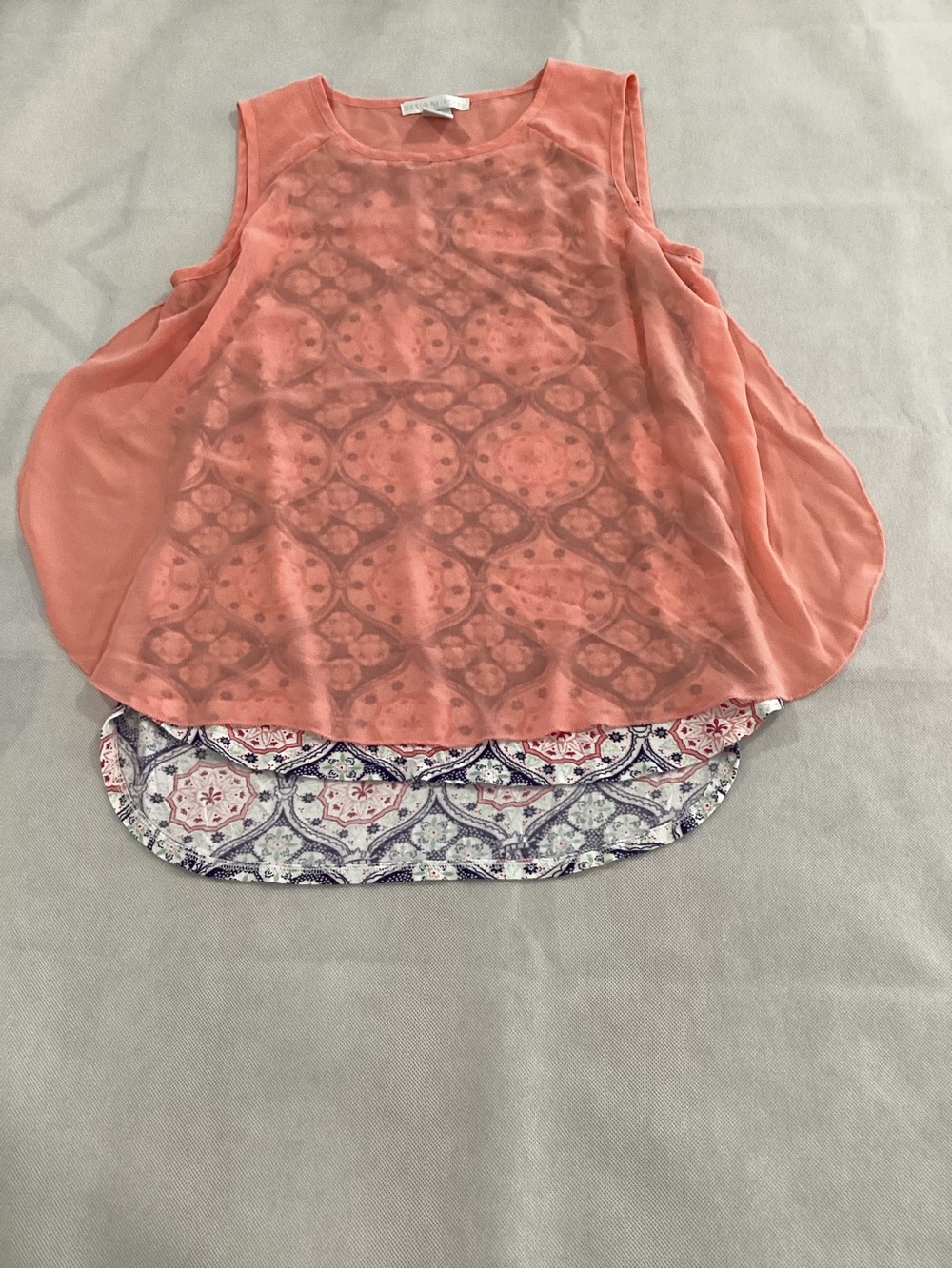 Design History Coral Sheer Layered Tank with Printed Hem size M 9/20